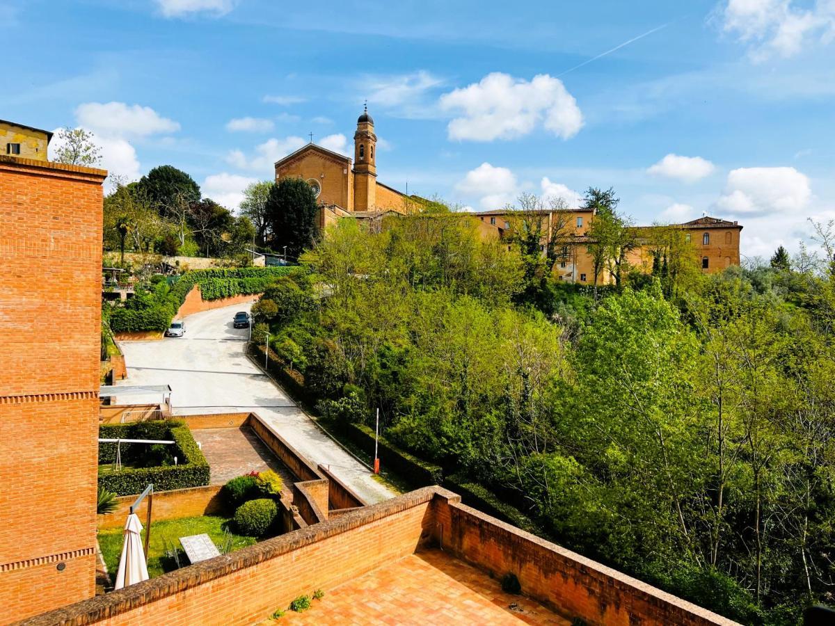 Provenzano Studios Siena Exterior foto